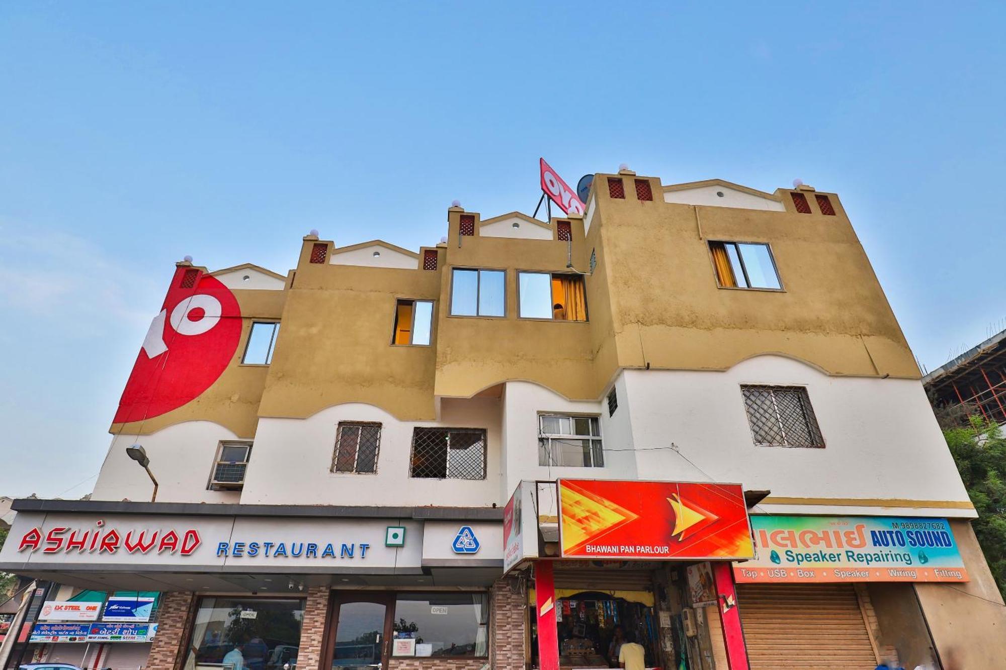 Hotel O Silver Palace Watuwa Exterior foto