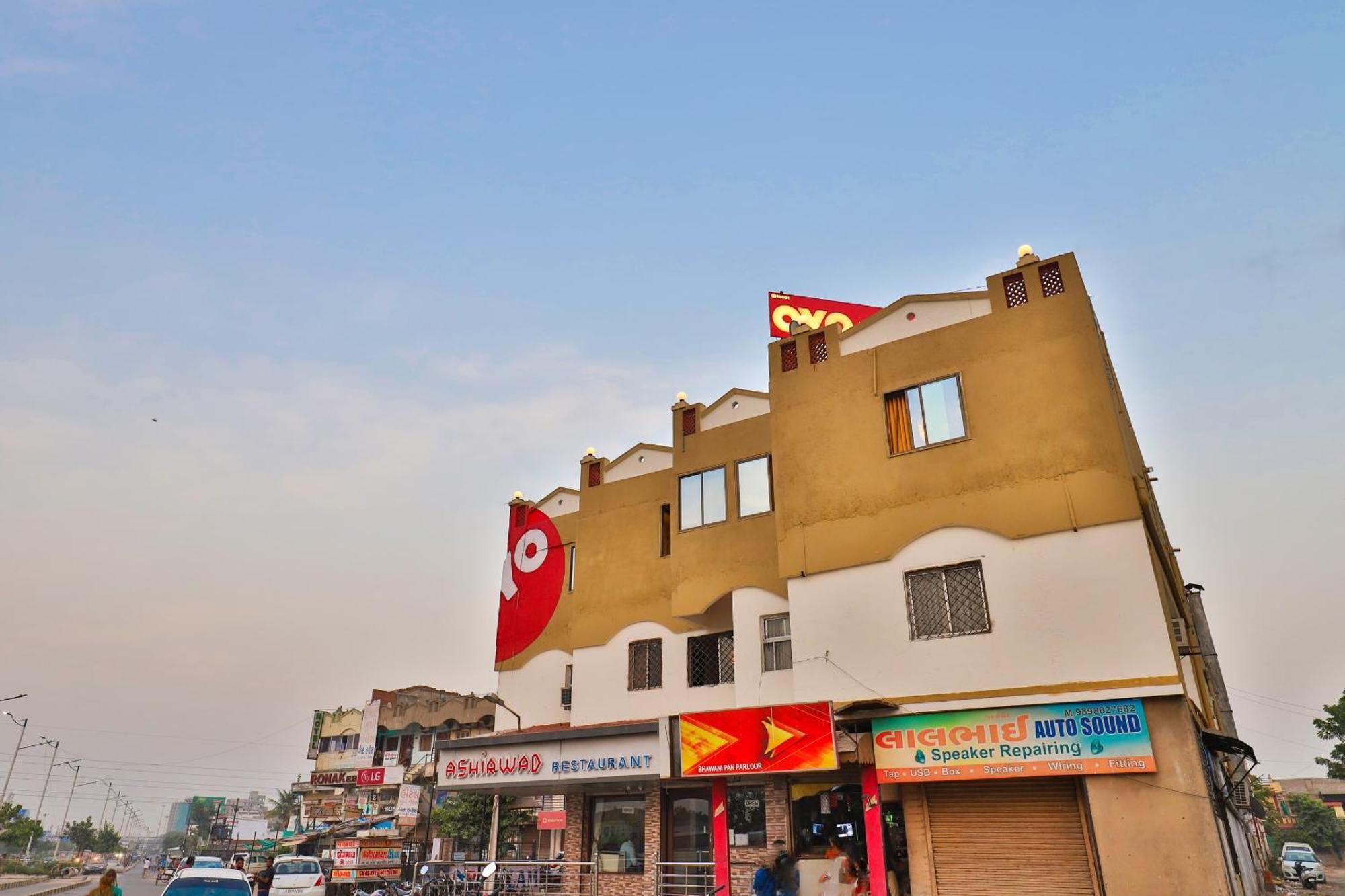 Hotel O Silver Palace Watuwa Exterior foto